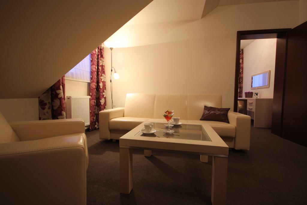 Biala Akacja Resort & Business Prudnik Δωμάτιο φωτογραφία
